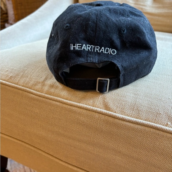 IHEART RADIO JINGLE BALL hat - Picture 2 of 2